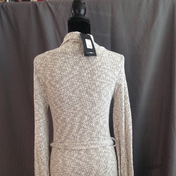 Sweater dress, turtleneck, light weight - Picture 4 of 8